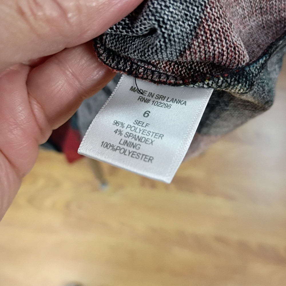 Plaid A-Line Dress.New Condition.Size 6 - Picture 5 of 6